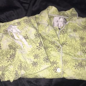 **SOLD** Victoria Secret pajama set size small